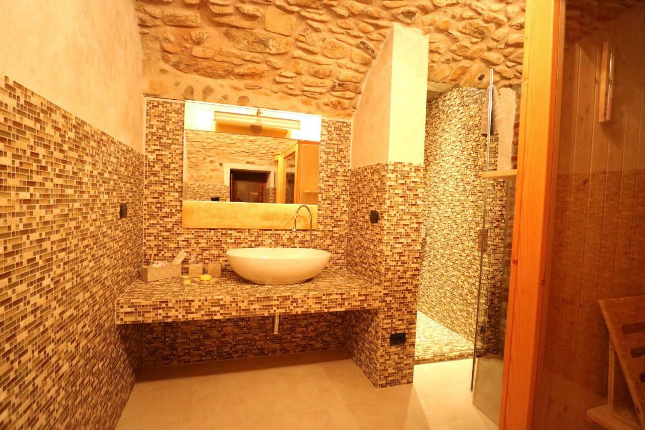B&B La Corte Suites Salice Terme Dış mekan fotoğraf