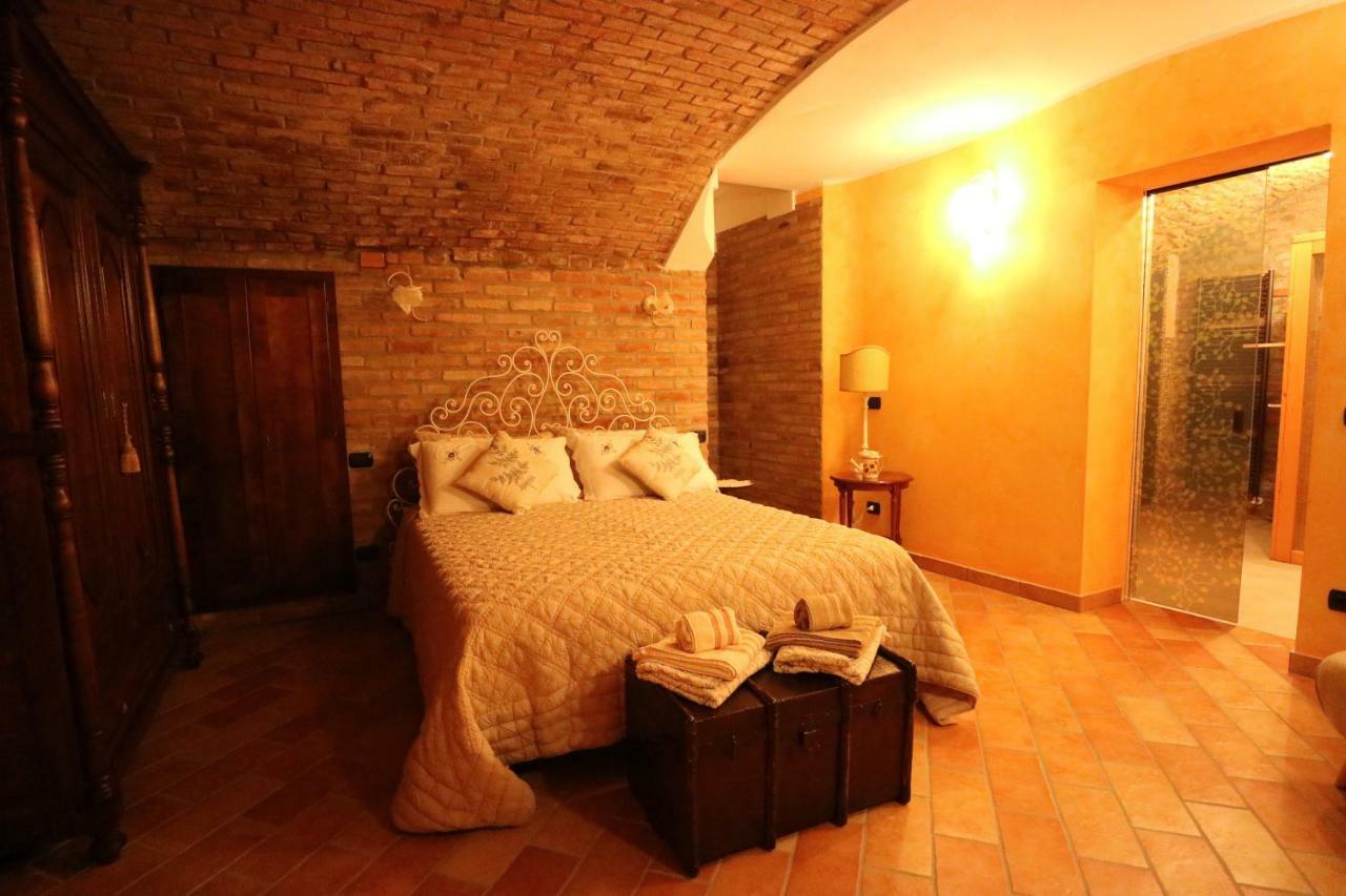 B&B La Corte Suites Salice Terme Dış mekan fotoğraf