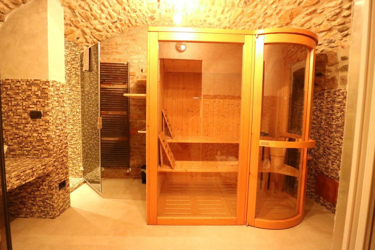 B&B La Corte Suites Salice Terme Dış mekan fotoğraf