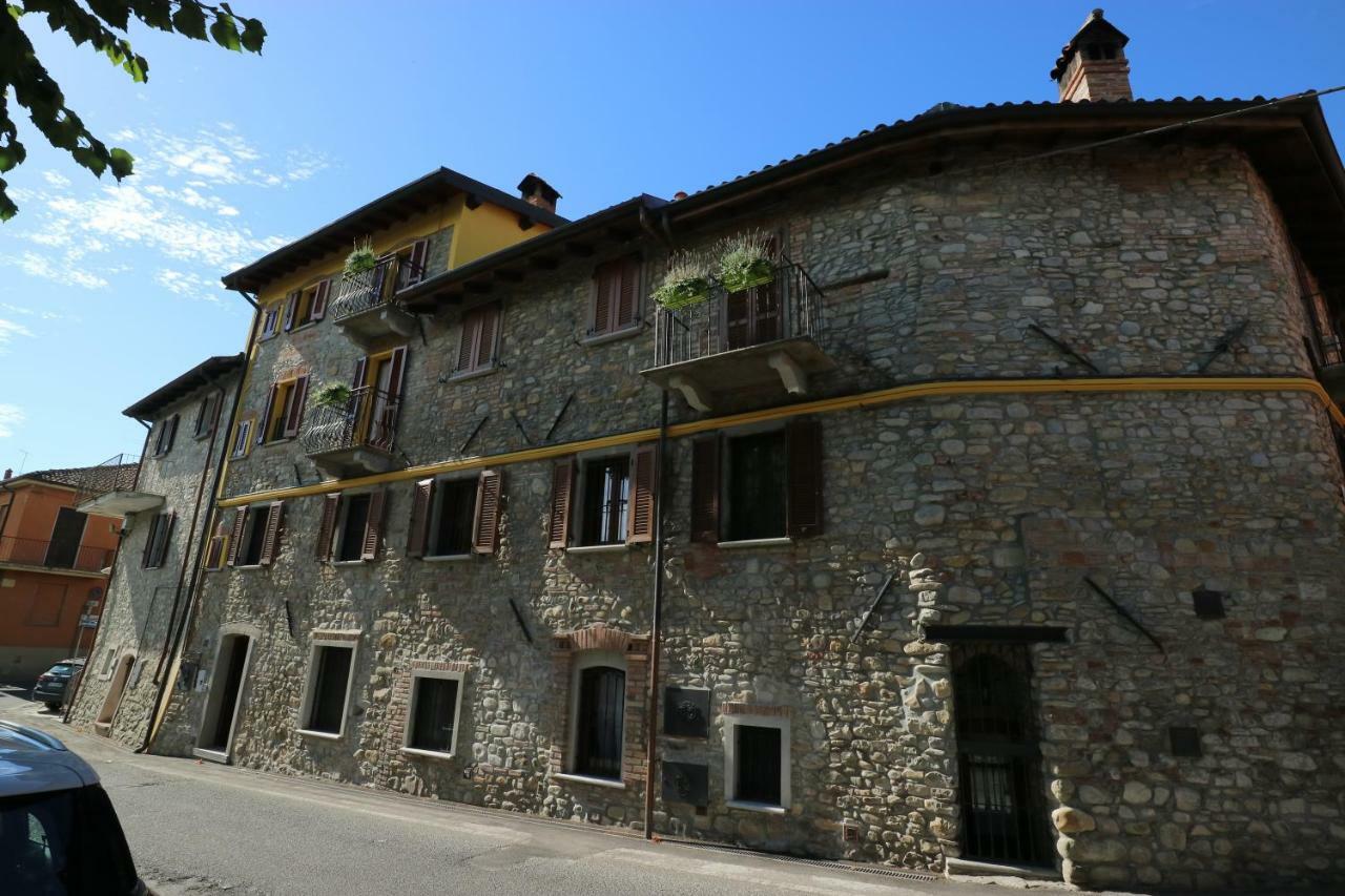B&B La Corte Suites Salice Terme Dış mekan fotoğraf